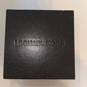 Michael Kors rose gold watch